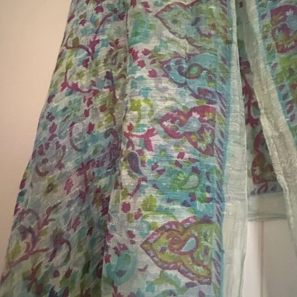 Colorful Patterned Scarf - Picture 2 of 3